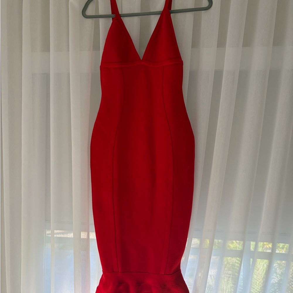 Elegant Red Sleeveless Dress